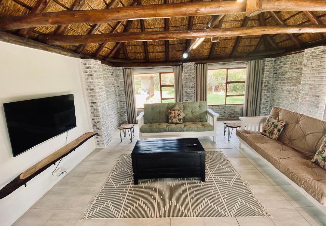 Charihandra Game Lodge *